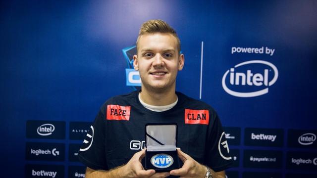 TT赛后群访：后期打团和沟通运营都比对手做得要好